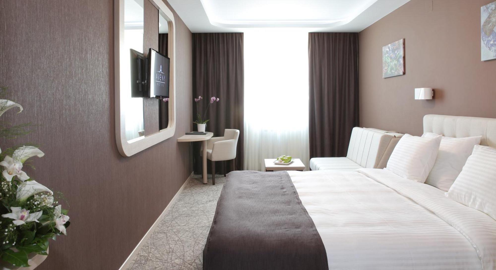 Garni Hotel Aveny Cacak Exterior photo