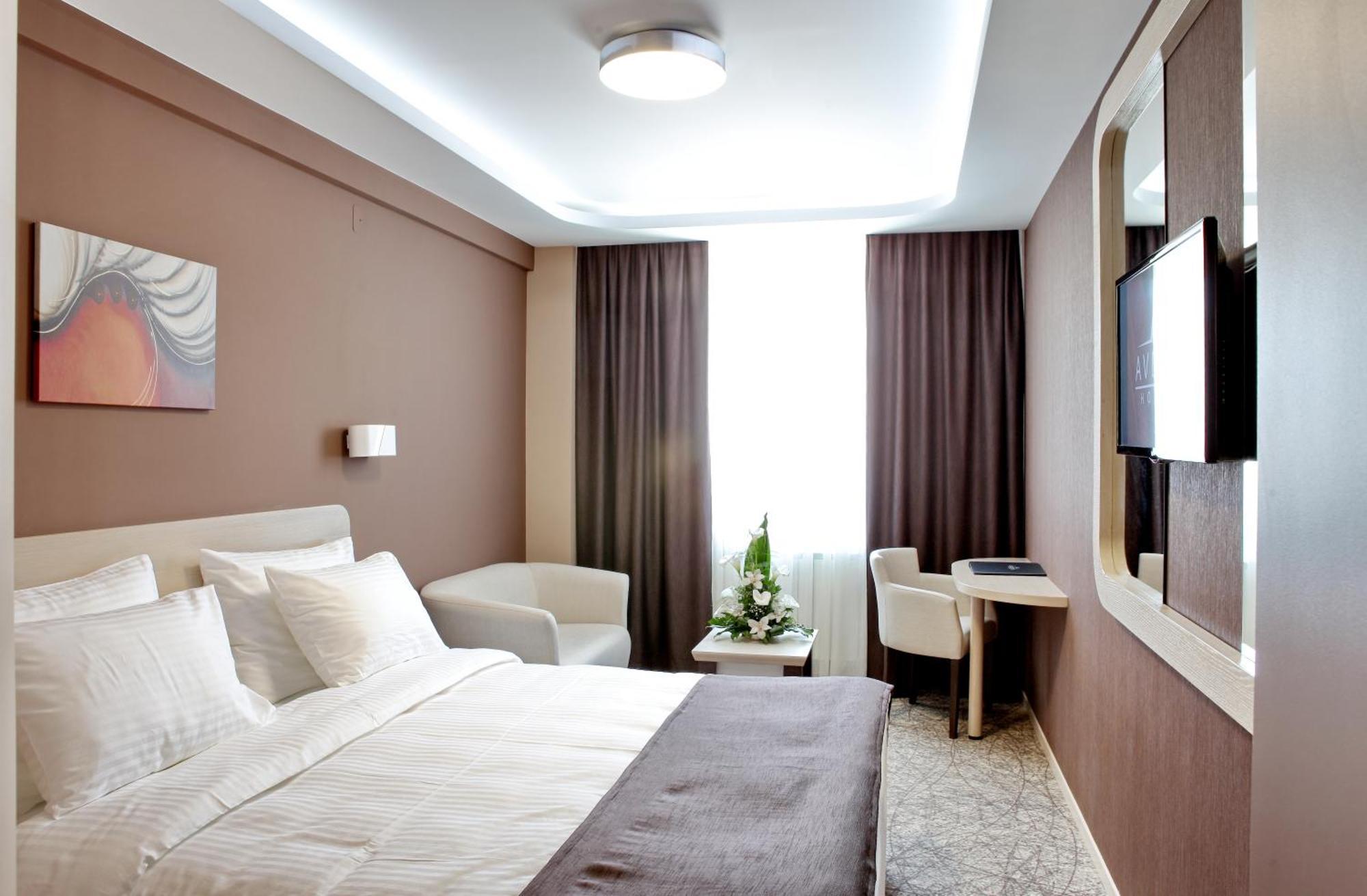 Garni Hotel Aveny Cacak Exterior photo